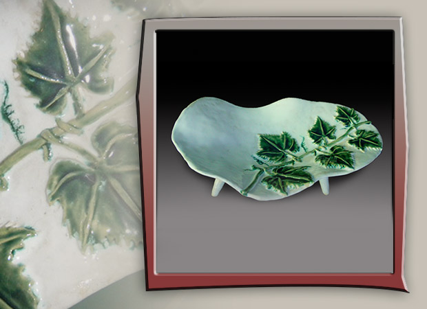ceramic platter with ivy design