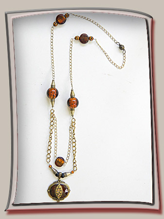 Animal Skin Enamel Pendant Necklace with Amber Beads